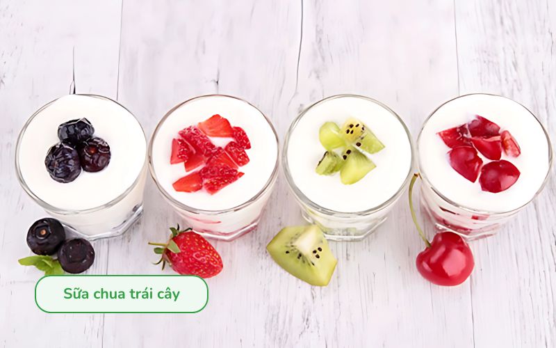 Sữa chua trái cây tự nhiên, món tráng miệng tươi mát, giàu dưỡng chất, giúp cân bằng hệ tiêu hóa cho bé