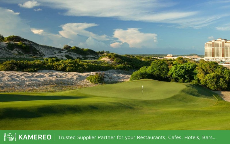 High-end resort golf amenities