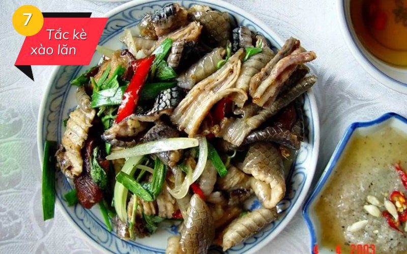 Stir-fried swamp eel not only delights the taste buds but also offers many health benefits