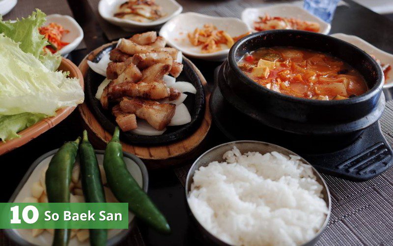 Sobaeksan nổi tiếng với các món ăn Hàn Quốc đậm đà và đầy ụ