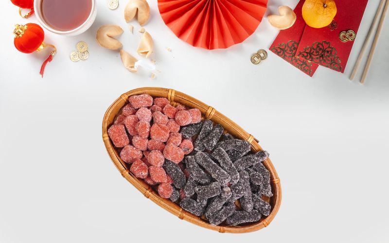 Mứt dâu tằm màu sắc bắt mắt, vị chua ngọt dẻo ngon