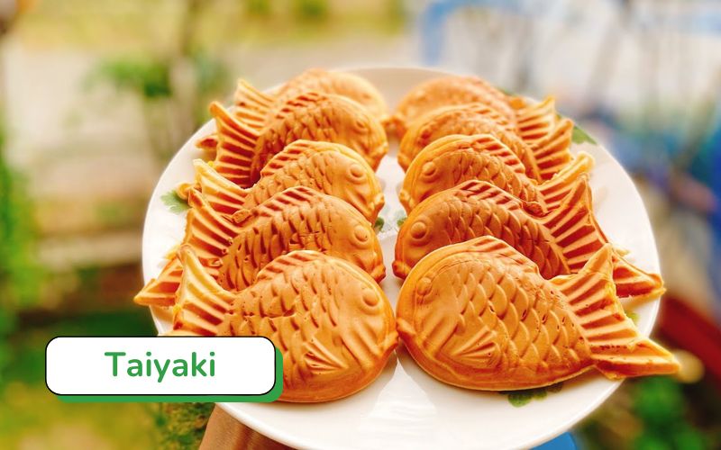 Taiyaki - bánh nướng hình cá tráp với vỏ bánh giòn tan và nhân đậu đỏ truyền thống
