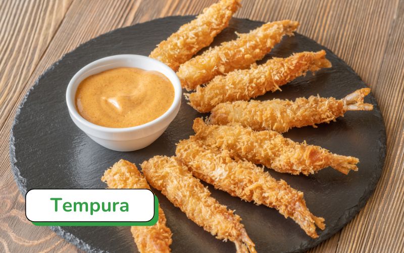 Tempura - Hải sản và rau củ chiên giòn, lớp vỏ mỏng nhẹ
