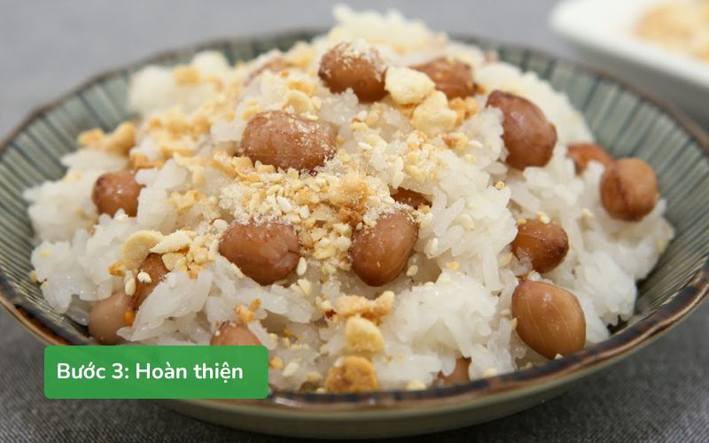 Thưởng thức xôi lạc dẻo thơm cùng nước cốt dừa và các món ăn kèm