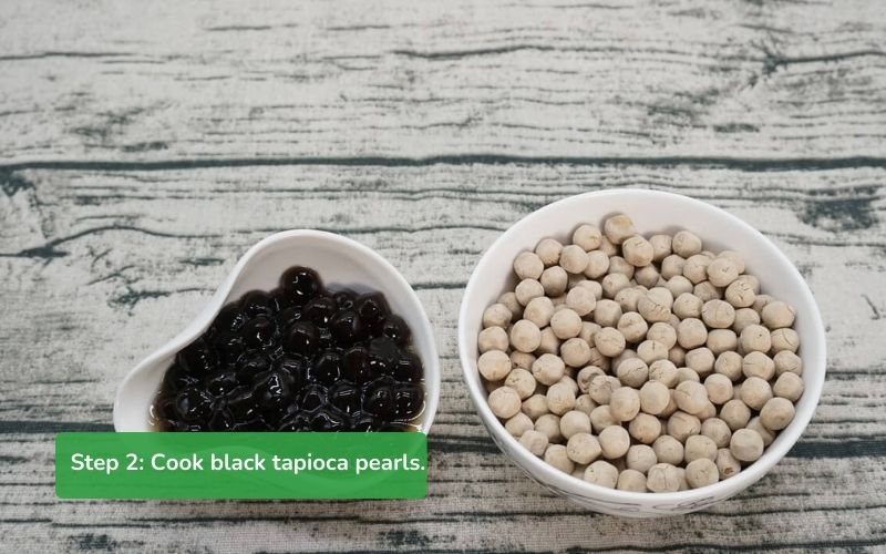Cooked pearls need to be soaked in cold water to increase chewiness
