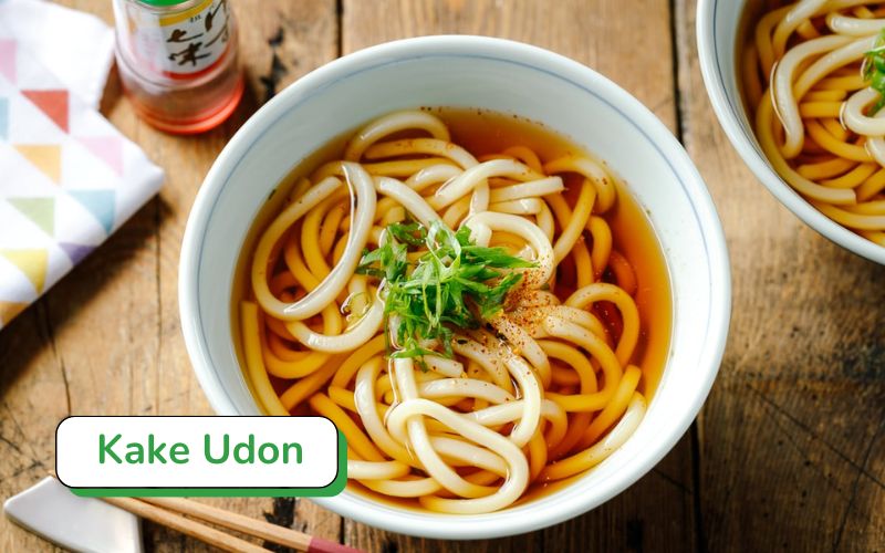 Kake Udon: Mì udon đơn giản với nước dùng dashi thanh ngọt