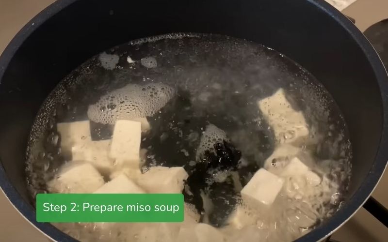 Cook in sequence so that the ingredients blend together, creating the characteristic miso soup flavor