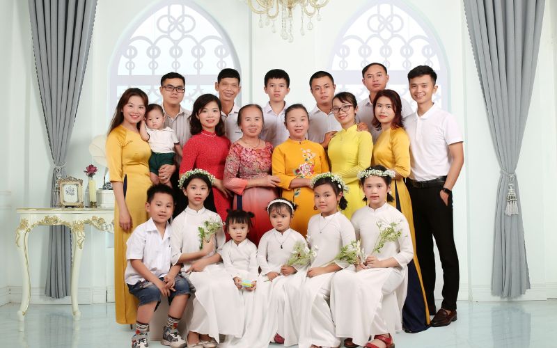 Chụp ảnh gia đình: Ghi lại khoảnh khắc sum vầy ý nghĩa, lưu giữ những kỷ niệm đáng trân trọng