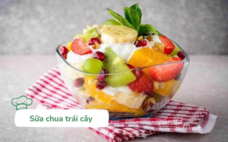 Sữa chua trái cây là món ăn nhẹ đơn giản, tốt cho tiêu hóa
