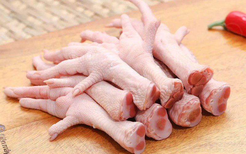 Gia Phú Thành đảm bảo chất lượng chân gà tươi và đông lạnh