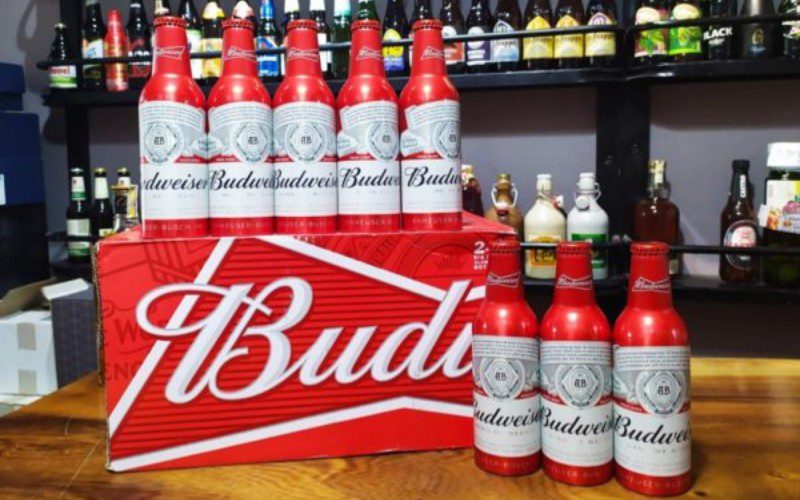Rượu Plaza chuyên cung cấp bia Budweiser nhập khẩu chính hãng