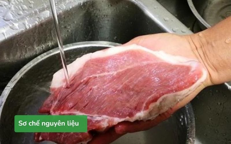 Sơ chế thịt bò đúng cách giúp thịt thấm gia vị và mềm ngon hơn