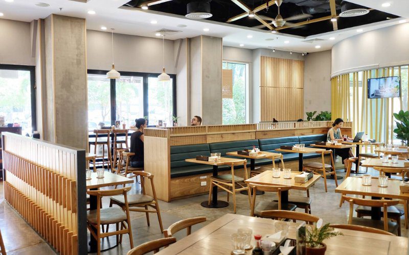 Không gian sáng sủa, ấm cúng với sắc gỗ và ánh sáng tự nhiên