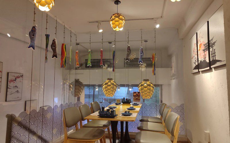 Sakuraya Sushi mang đến một không gian đậm chất Nhật Bản ngay giữa lòng Quận 4