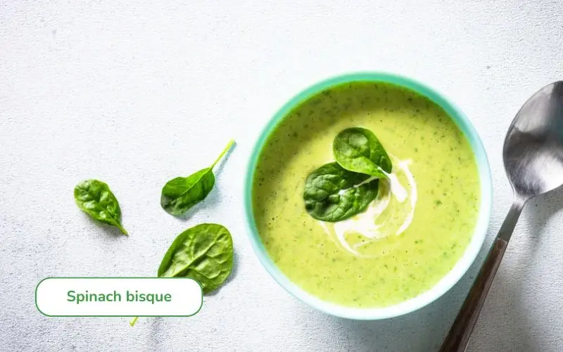 Spinach soup is smooth, light, and effectively aids digestion