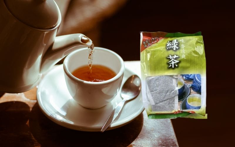 Kobe Bussan Japanese green tea with a light flavor, natural and convenient tea bags