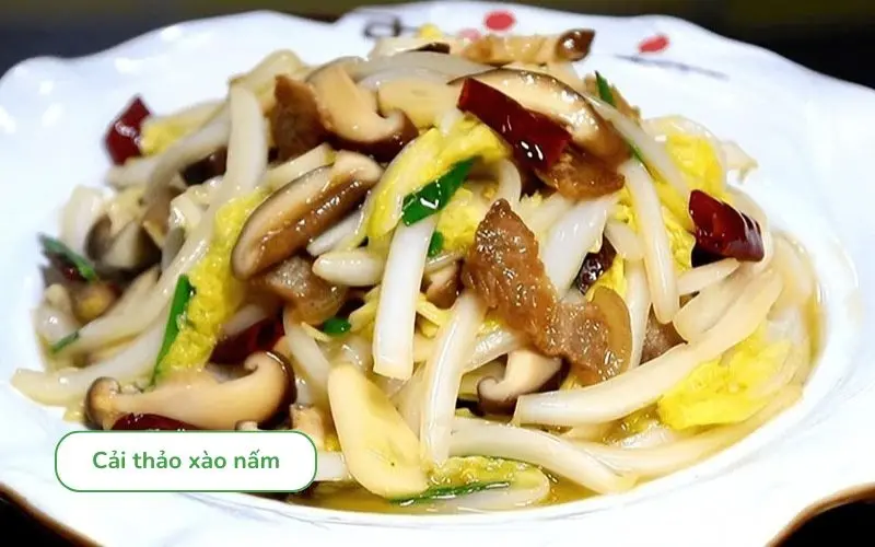 Cải thảo xào nấm thanh mát và lạ miệng