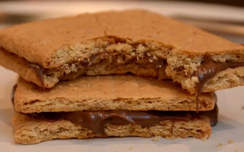 A frozen yogurt sandwich is a cool snack under 100 calories