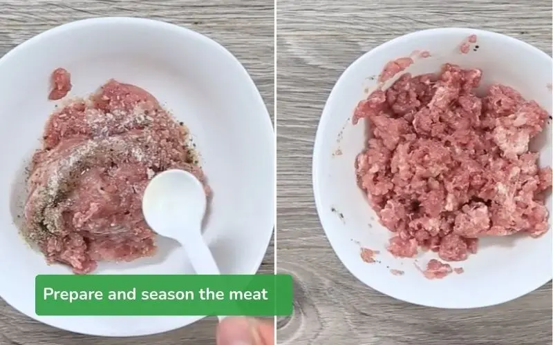 Minced pork seasoned to taste for a more flavorful soup