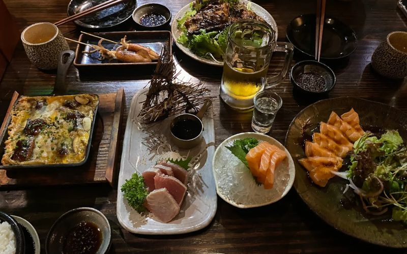 Các món ăn tại Shamoji Robata Yaki đều được chế biến từ những nguyên liệu tươi ngon nhất