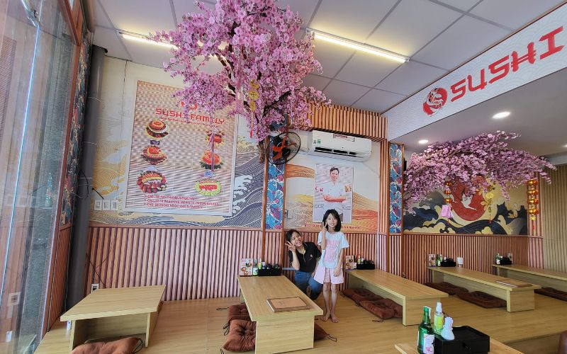Không gian ấm áp, thoáng mát tại Sushi Family