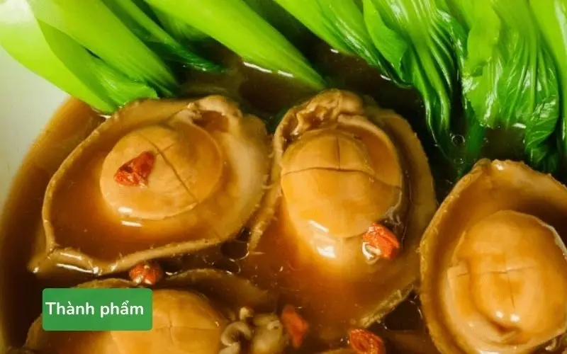 Thành phẩm bào ngư xào cải thìa xanh mướt, hấp dẫn 