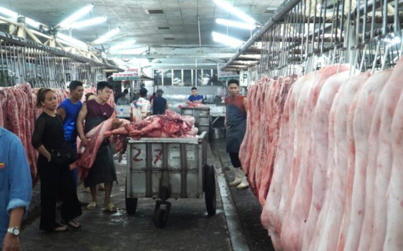Vạn Thịnh Food - nguồn thịt heo tươi sẵn hàng tại chợ đầu mối Hóc Môn