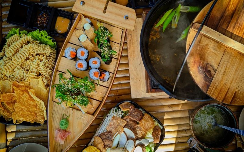 Thực đơn Color Me Center đa dạng các món ăn Nhật Bản