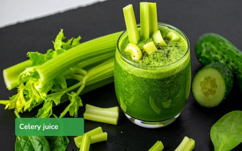 Fresh celery juice, preserving all natural nutrients at home