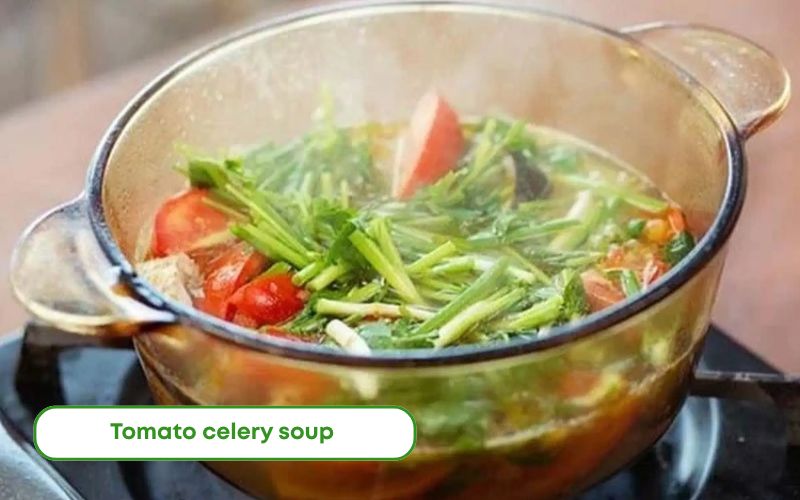 Tomato celery soup is lightly sour, fragrant and refreshing.