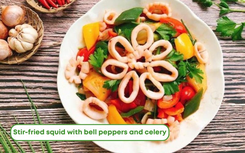 Colorful stir-fried squid with bell pepper and celery, crispy and delicious