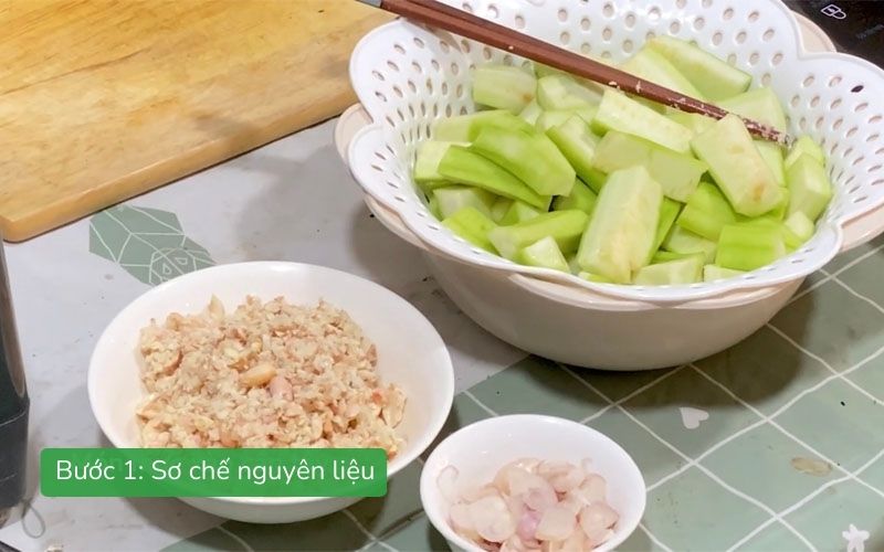 Sơ chế nguyên liệu