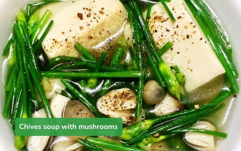 Chives soup with mushrooms