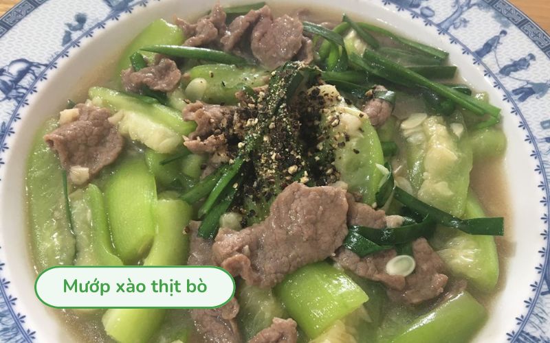 Món mướp xào thịt bò mềm ngọt, màu sắc hài hòa