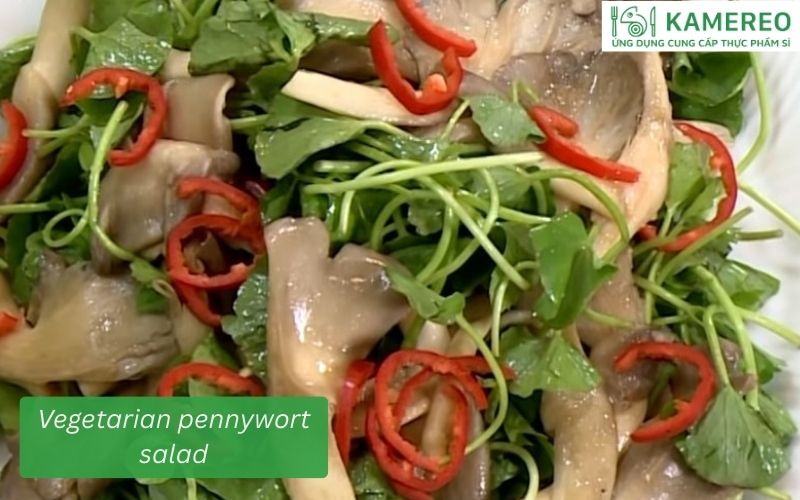 Refreshing vegetarian pennywort salad with roasted peanuts and vegetables.
