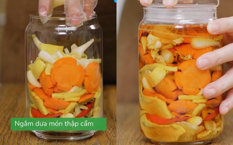 Rau củ thập cẩm được ngâm trong nước mắm chua ngọt