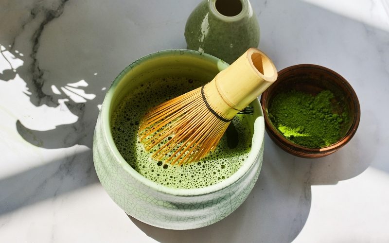 Matcha là bột trà xanh với quy trình sản xuất công phu và gắn liền với văn hóa trà đạo của Nhật Bản