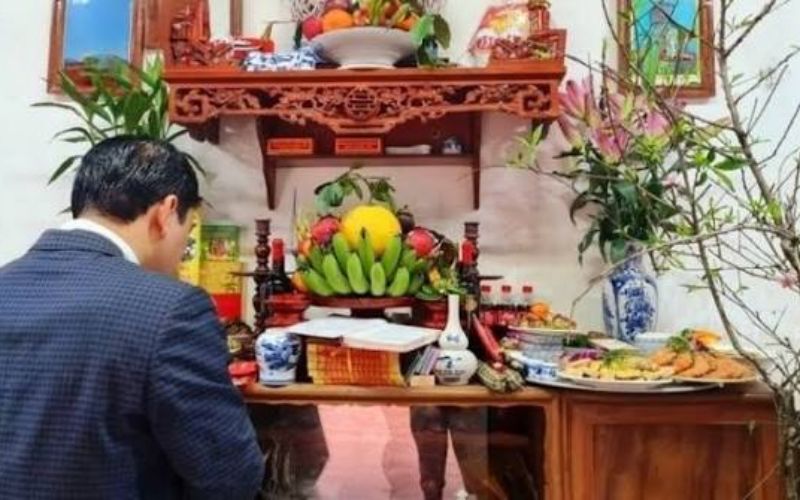 Who should perform the ritual on the 1st day of the 10th lunar month?