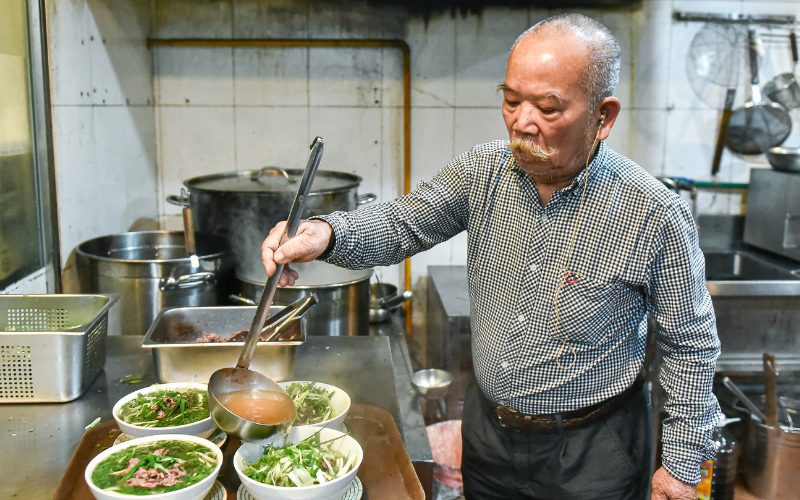 Phở Thìn Hà Nội không gắn liền với một con phố, mà là một thương hiệu